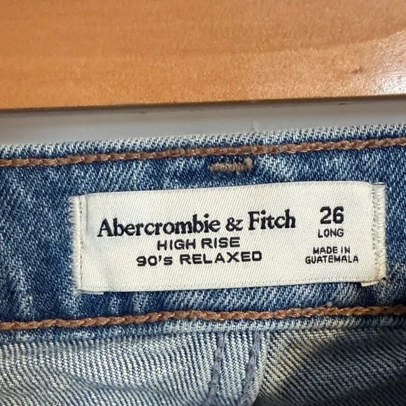 High Rise 90s Relaxed Jean (Long) - Picture 5 of 6